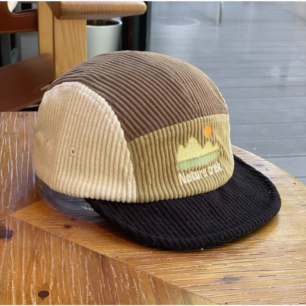 남녀공용 5 패널 쇼트 브림 캡, 빈티지 클래식 블랙  - Corduroy Cap 5 Panel 리뷰 및 가격